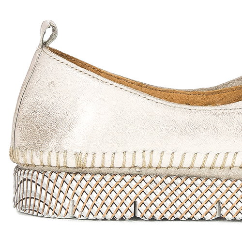 Maciejka Gold Flat Shoes 05026-25/00-5