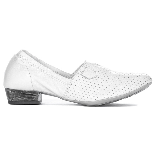 Maciejka White Low Shoes