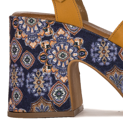 Maciejka Women's Sandals Natural Leather Yellow + Flowers