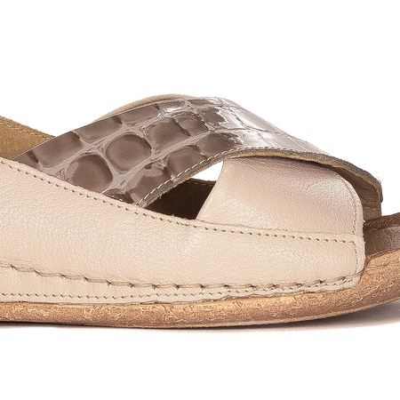 Maciejka Leather Beige women's Sandals