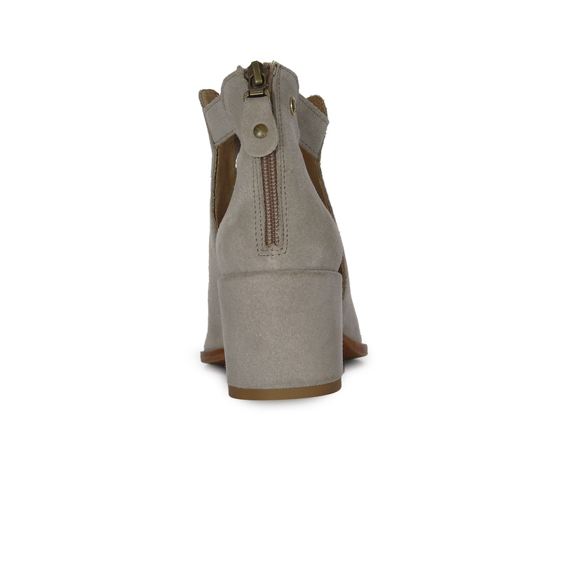 Maciejka Women's Beige Boots 06456-04/00-5