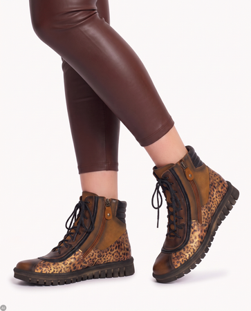 Maciejka Brown Boots 05565-29/00-7