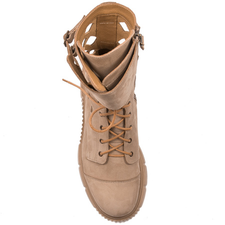 Maciejka Women's ankle boots, leather nubuck on a beige platform