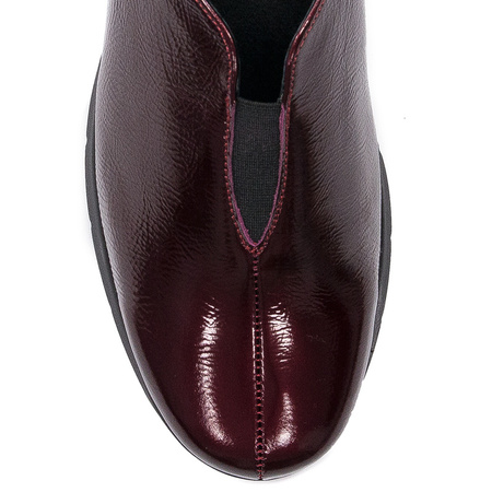 Maciejka Burgundy Low Shoes