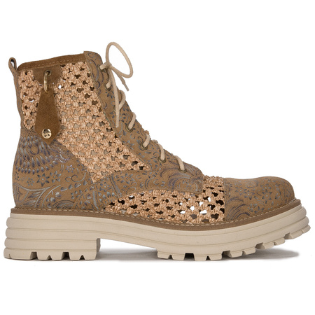 Maciejka Beige Boots 05802-04/00-5