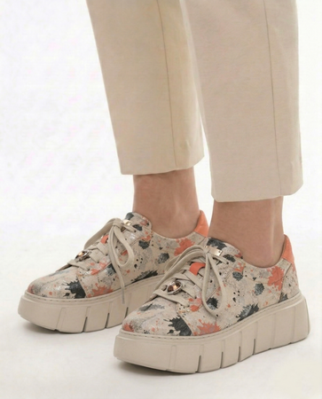 Maciejka leather low shoes artistic print platform multicolor 06891-18/00-8