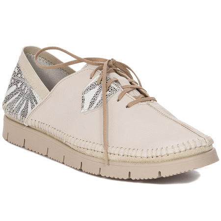 Maciejka Beige Low Shoes 05873-04/00-1