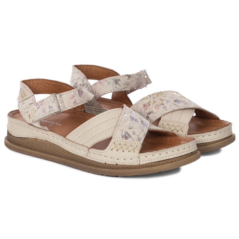 Maciejka Women's Leather Sandals in Flowers