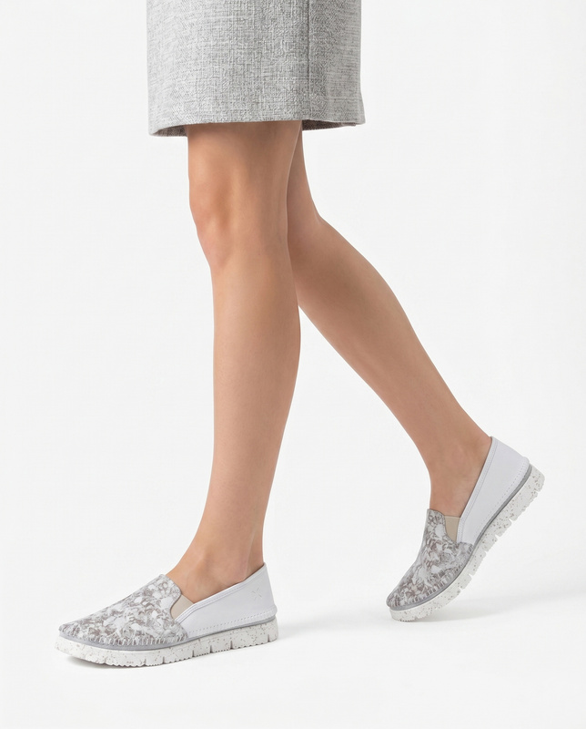 Maciejka Comfortable Leather Slip On Low Shoes Metallic Accent White 3512W-35/00-5