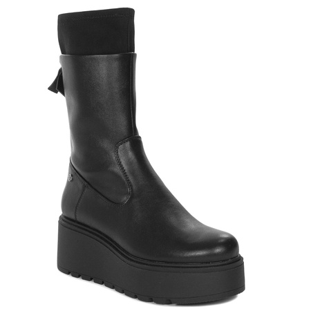 Maciejka High-Upper Leather Boots on Massive Platform A7161-01-00-7