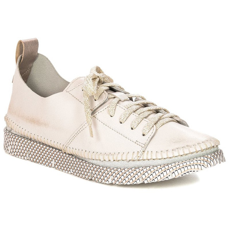 Maciejka Gold Flat Shoes 05054-25/00-0