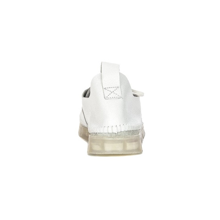Maciejka White Flat Shoes 05054-11/00-0