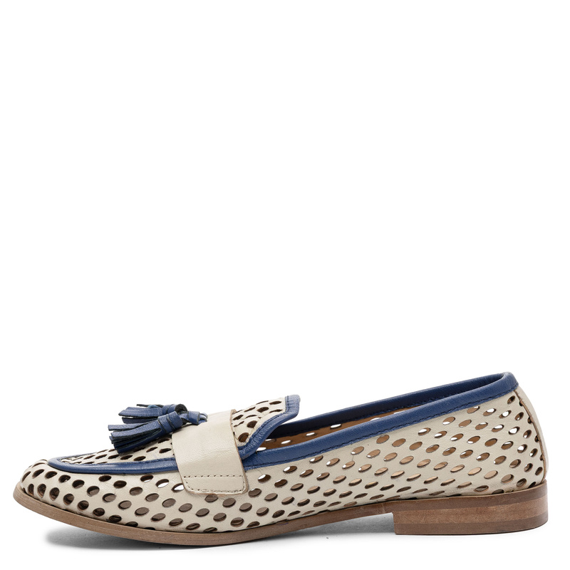 Maciejka Leather Openwork Loafers with Tassels Beige–Navy HJ760-17/00-1