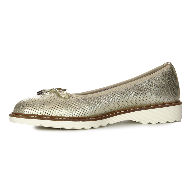 Maciejka Gold Leather Low Shoes