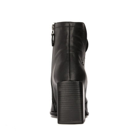 Maciejka Black Leather Women's Boots 05687-01/00-7