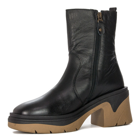 Maciejka Black+Dark Beige Boots 05746-10/00-7