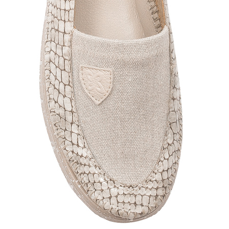 Maciejka Beige Women's Low Shoes Shoes