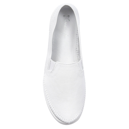 Maciejka White Low Shoes