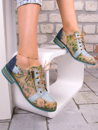 Maciejka Women's Light Blue+Flowers Shoes