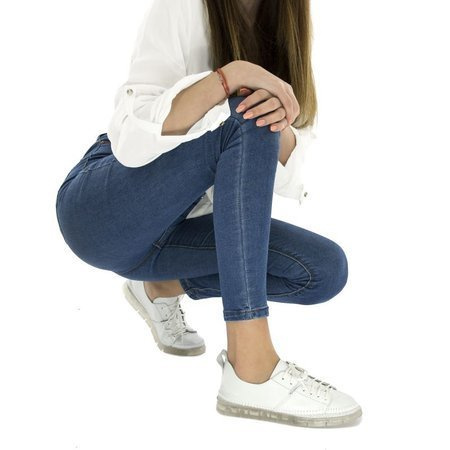 Maciejka White Flat Shoes 05054-11/00-0