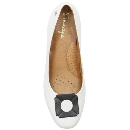 Maciejka White Pumps