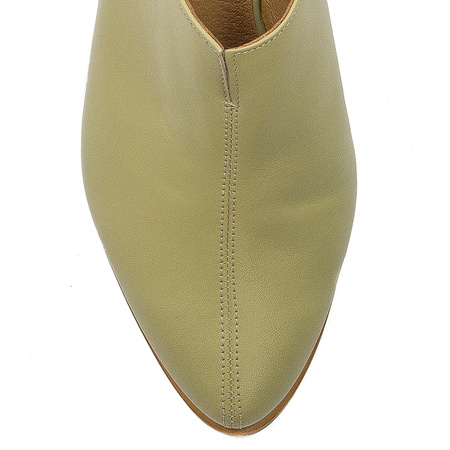 Maciejka Women's sandals, pointed, natural leather green