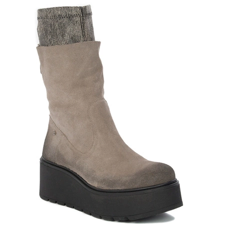 Maciejka Beige Boots 06246-04/00-8