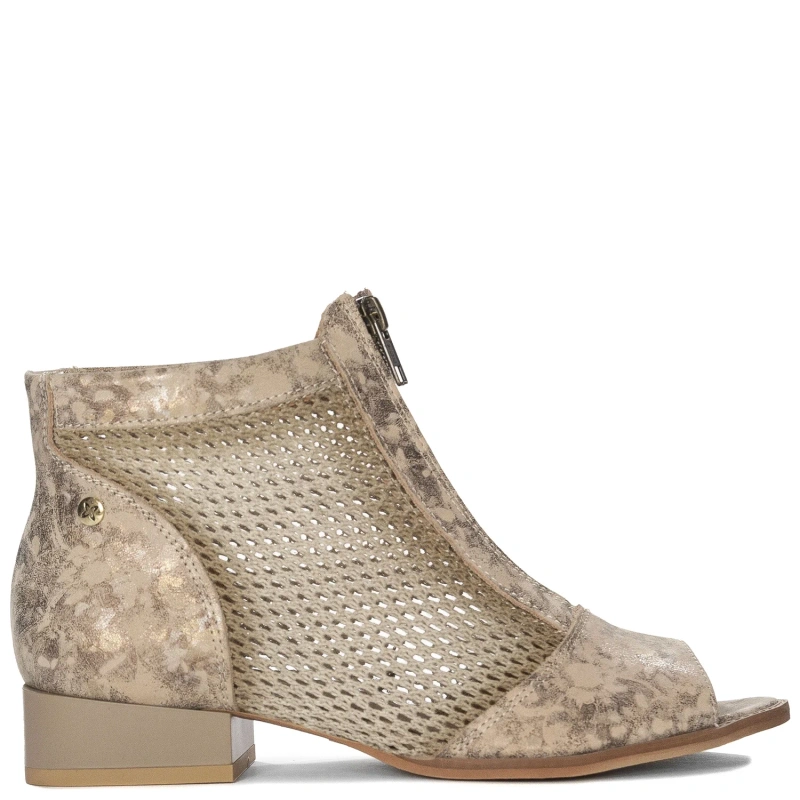Maciejka Women's Leather Beige and Gold Boots