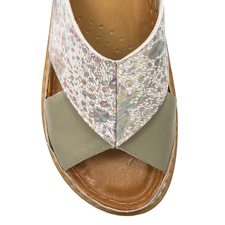 Maciejka Pistachio Women's Leather Slides