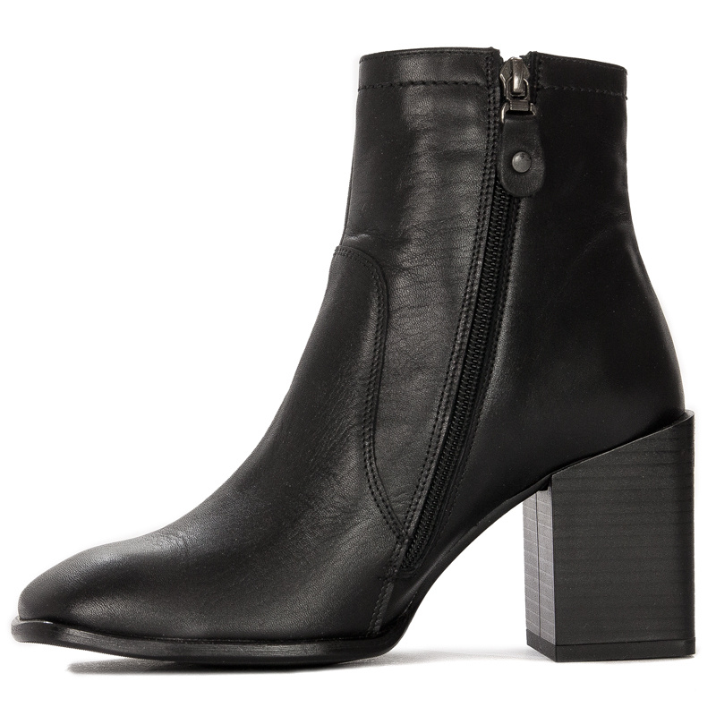 Maciejka Black Leather Women's Boots 05687-01/00-7