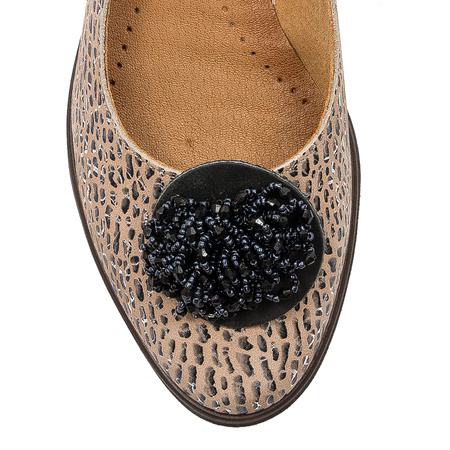 Maciejka Women's beige leather Flat Shoes