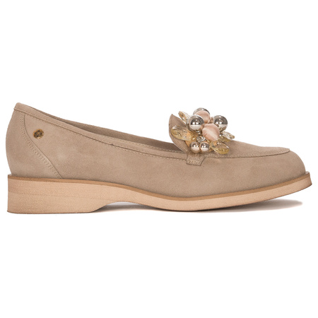 Maciejka Women's beige leather Flat Shoes New ornament