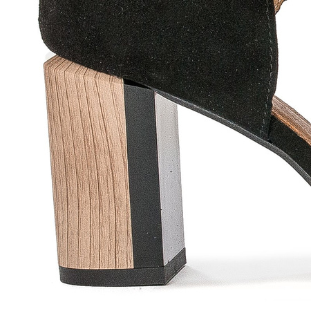Maciejka 04122-01-00-5 Black Sandals