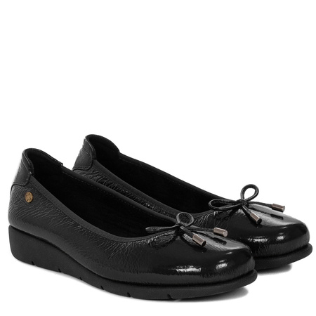 Maciejka Leather Patent Flats Low Wedge Black P6504-20/00-8