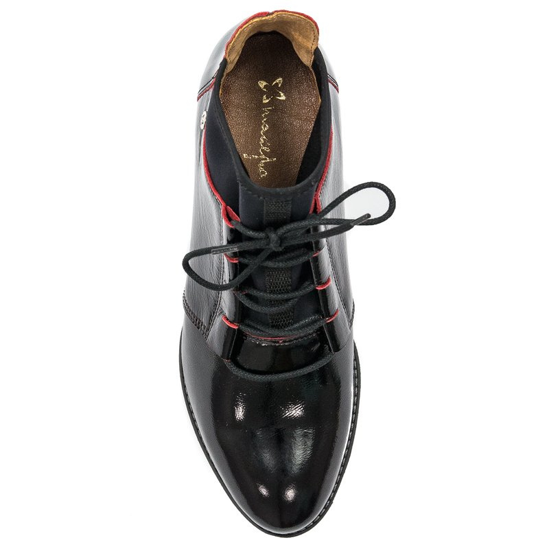 Maciejka Black Lace-up Boots 04744-16/00-5