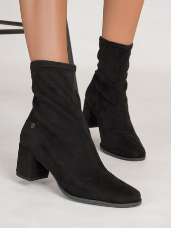 Maciejka Black women's Boots 6243A-01/00-8