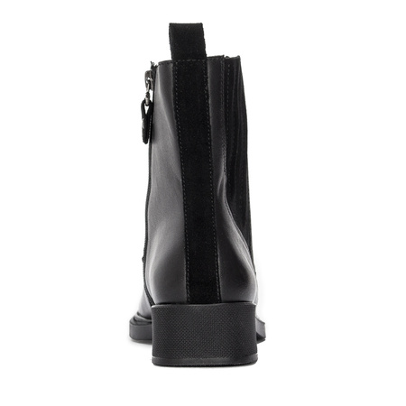 Maciejka Black Women's Boots 06221-01/00-8