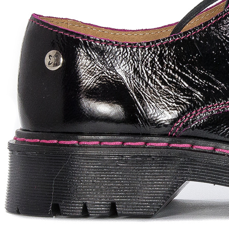 Maciejka Black+Fuxia Flat Shoes 04087-50/00-5
