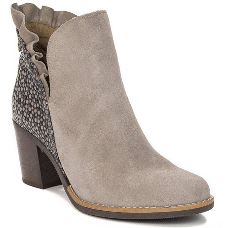 Maciejka Beige Women's Boots 04833-04/00-5