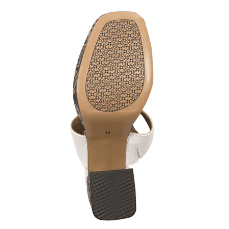 Maciejka White Sandals 06051-11-00-5