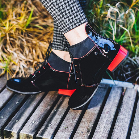 Maciejka Black Lace-up Boots 04744-16/00-5