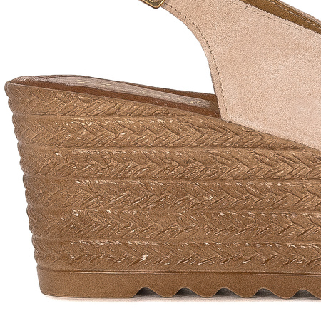 Maciejka Beige Sandals 06086-04-00-1