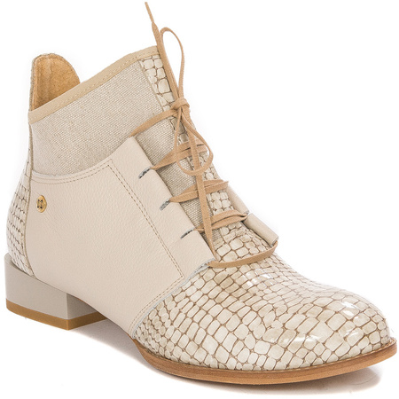 Maciejka Beige Lace-up Boots