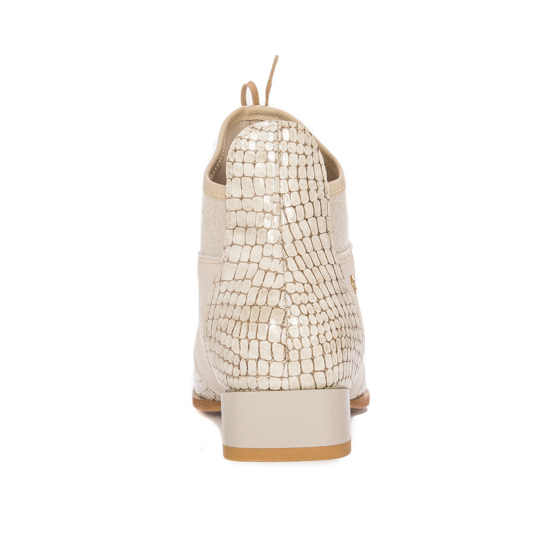 Maciejka Beige Lace-up Boots