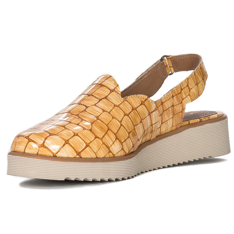 Maciejka Women's leather shoes Yellow