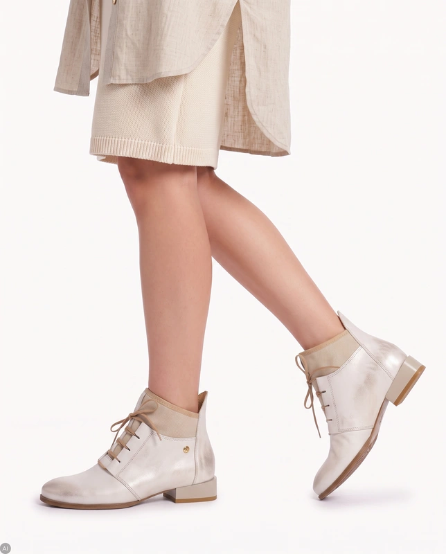 Maciejka 04744-22/00-5 women's Light Beige Lace-up Boots