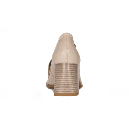 Maciejka Women's Beige Leather Pumps