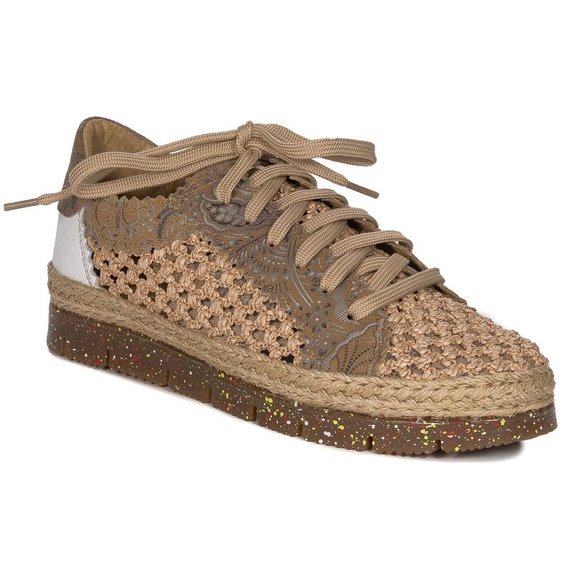 Maciejka Women's Beige Flat Shoes