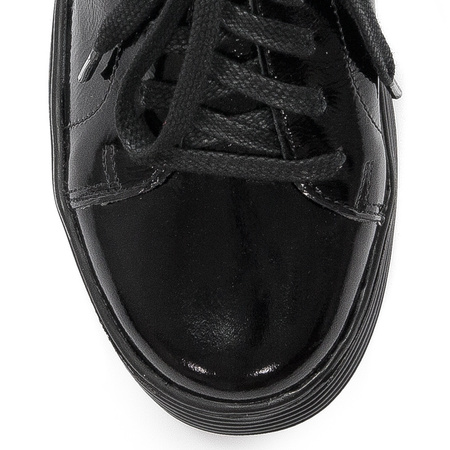 Maciejka Black Low Shoes