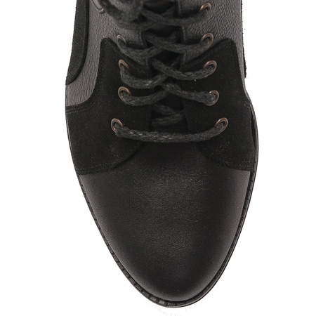 Maciejka Botki na słupku skóra naturalna czarne